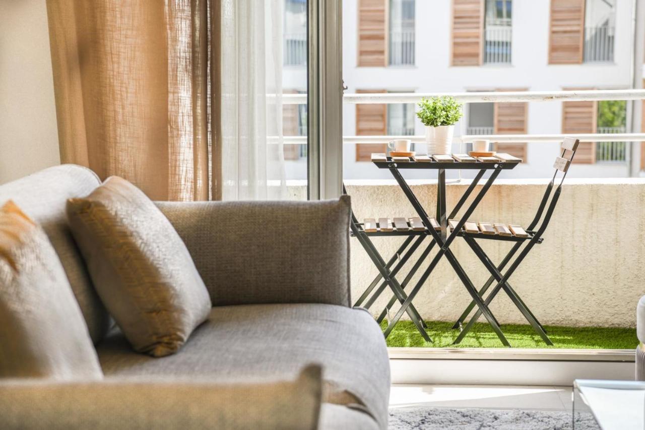 Appartement Standing 2 Avec Balcon Et Parking